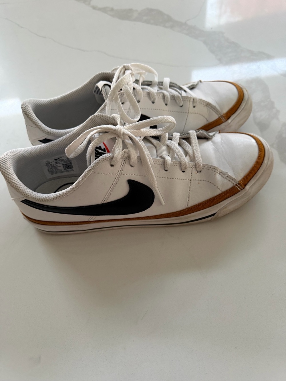 Nike Court Legacy women’s size 6.5